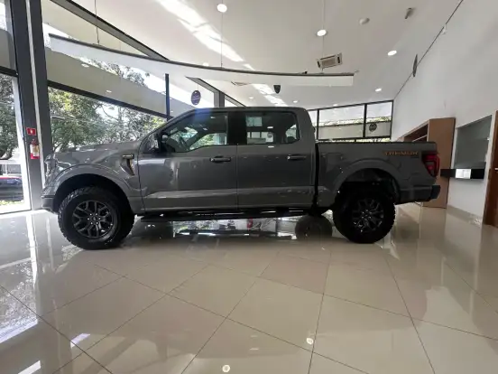 FORD-F-150-2025