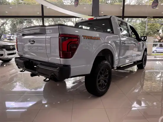 FORD-F-150-2025