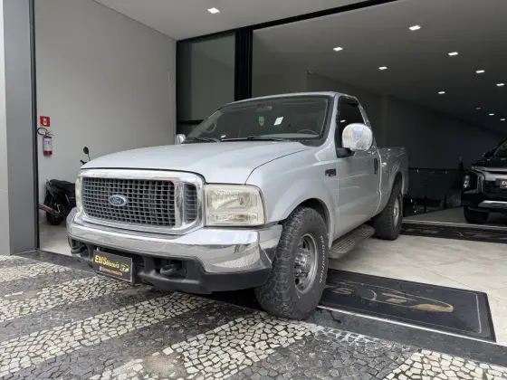 FORD F-250 4.2 XLT 4X2 CS TURBO INTERCOOLER DIESEL 2P MANUAL