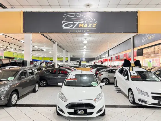 FORD FIESTA 1.6 TITANIUM HATCH 16V FLEX 4P MANUAL FORD FIESTA 1.6 TITANIUM HATCH 16V FLEX 4P MANUAL