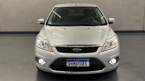FORD FOCUS 2.0 GHIA SEDAN 16V GASOLINA 4P AUTOMÁTICO