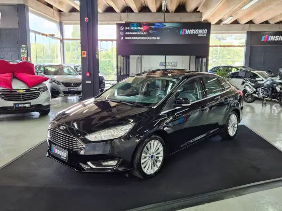 FORD FOCUS 2.0 TITANIUM FASTBACK 16V FLEX 4P POWERSHIFT