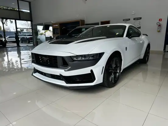 FORD-MUSTANG-2025