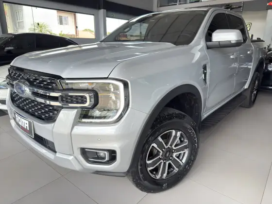 FORD RANGER 3.0 V6 TURBO DIESEL CD XLT 4X4 AUTOMÁTICO FORD RANGER 3.0 V6 TURBO DIESEL CD XLT 4X4 AUTOMÁTICO