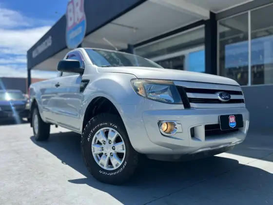 FORD RANGER 3.2 XLS 4X4 CS 20V DIESEL 2P MANUAL FORD RANGER 3.2 XLS 4X4 CS 20V DIESEL 2P MANUAL