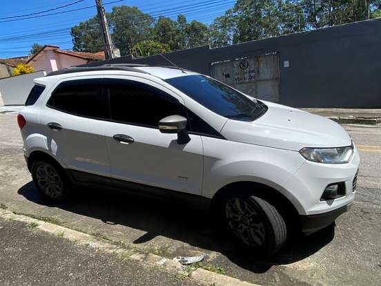 FORD-ECOSPORT-2014