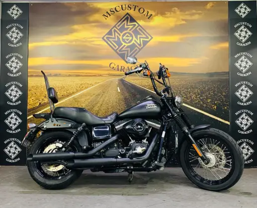 HARLEY-DAVIDSON DYNA STREET BOB 