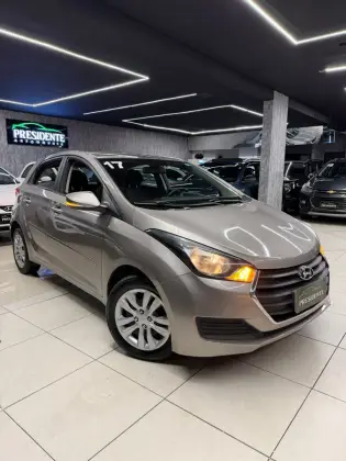 HYUNDAI HB20 1.0 COMFORT PLUS 12V FLEX 4P MANUAL