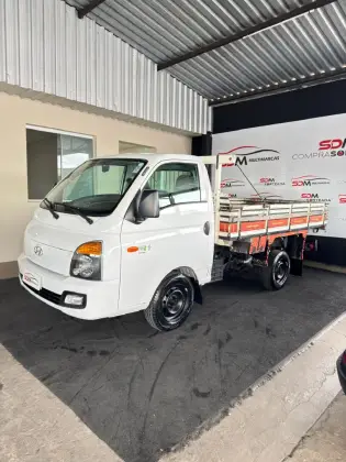 HYUNDAI HR 2.5 LONGO SEM CAÇAMBA 4X2 16V 130CV TURBO INTERCOOLER DIESEL 2P MANUAL