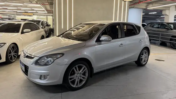 HYUNDAI I30 2.0 MPI 16V GASOLINA 4P AUTOMÁTICO HYUNDAI I30 2.0 MPI 16V GASOLINA 4P AUTOMÁTICO