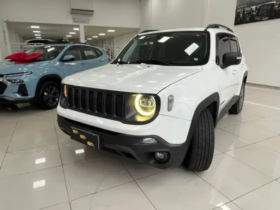 JEEP RENEGADE 2.0 16V TURBO DIESEL LONGITUDE 4P 4X4 AUTOMÁTICO