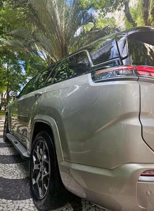 JEEP-COMMANDER-2022