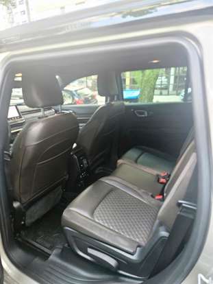 JEEP-COMMANDER-2022