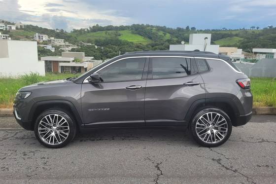 JEEP COMPASS 2.0 TD350 TURBO DIESEL LIMITED AT9