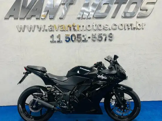KAWASAKI-NINJA 250R KAWASAKI-NINJA 250R-2011