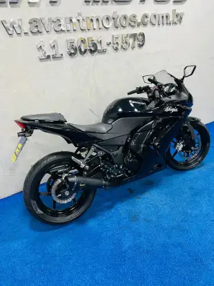 KAWASAKI-NINJA 250R-2011
