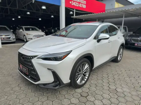 LEXUS NX 350h 2.5 16V VVT-I HYBRID LUXURY CVT AWD LEXUS NX 350h 2.5 16V VVT-I HYBRID LUXURY CVT AWD