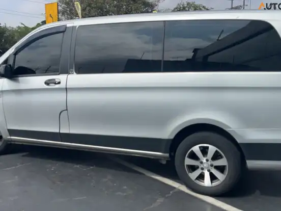 MERCEDES-BENZ-VITO-2.0 CGI FLEX TOURER 119 LUXO 8L MANUAL MERCEDES-BENZ-VITO-2015