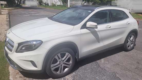 MERCEDES-BENZ-GLA 200-2016
