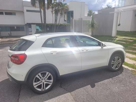 MERCEDES-BENZ-GLA 200-1.6 CGI ENDURO 16V TURBO FLEX 4P AUTOMÁTICO MERCEDES-BENZ-GLA 200-2016