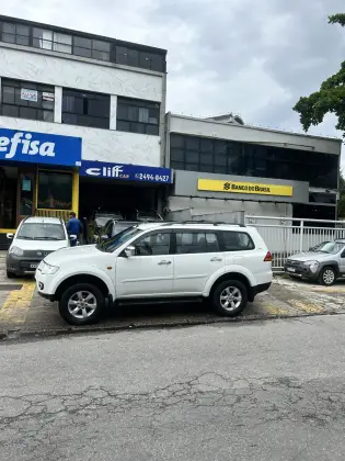 MITSUBISHI PAJERO DAKAR 3.5 HPE 7 LUGARES 4X4 V6 24V FLEX 4P AUTOMÁTICO