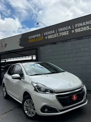 PEUGEOT 208 1.6 ALLURE 16V FLEX 4P AUTOMÁTICO PEUGEOT 208 1.6 ALLURE 16V FLEX 4P AUTOMÁTICO