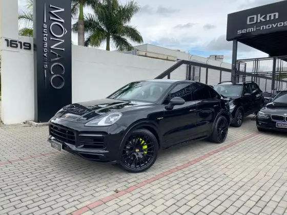 PORSCHE CAYENNE 3.0 V6 E-HYBRID COUPÉ PLATINUM EDITION AWD TIPTRONIC S