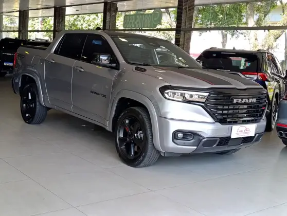 RAM RAMPAGE 2.0 HURRICANE 4 TURBO GASOLINA R/T 4X4 AUTOMÁTICO