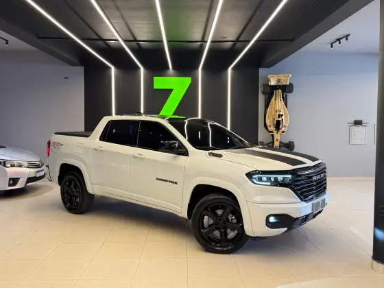RAM RAMPAGE 2.0 HURRICANE 4 TURBO GASOLINA R/T 4X4 AUTOMÁTICO