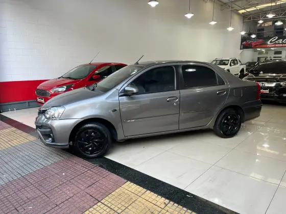 TOYOTA ETIOS 1.5 XS SEDAN 16V FLEX 4P MANUAL