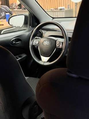 TOYOTA-ETIOS-2016