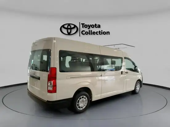 TOYOTA-HIACE-2.8 D-4D TURBO DIESEL MINIBUS 15+1 DX AUTOMÁTICO TOYOTA-HIACE-2025