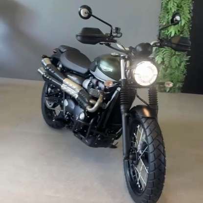 TRIUMPH-STREET SCRAMBLER-2020