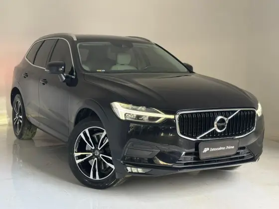VOLVO XC60 2.0 D5 DIESEL MOMENTUM AWD GEARTRONIC