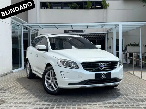 VOLVO XC60 2.0 T5 MOMENTUM GASOLINA 4P AUTOMÁTICO