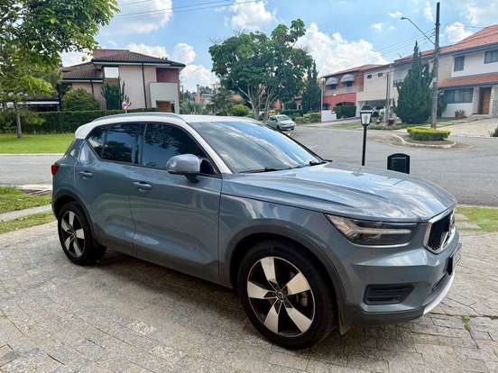 VOLVO-XC40-2.0 T5 GASOLINA MOMENTUM AWD GEARTRONIC VOLVO-XC40-2019
