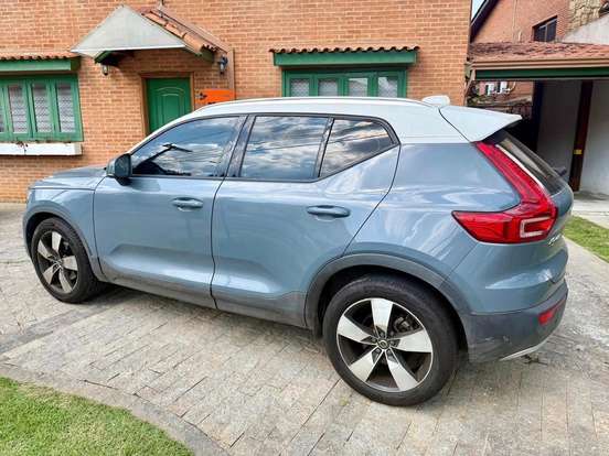 VOLVO-XC40-2.0 T5 GASOLINA MOMENTUM AWD GEARTRONIC VOLVO-XC40-2019