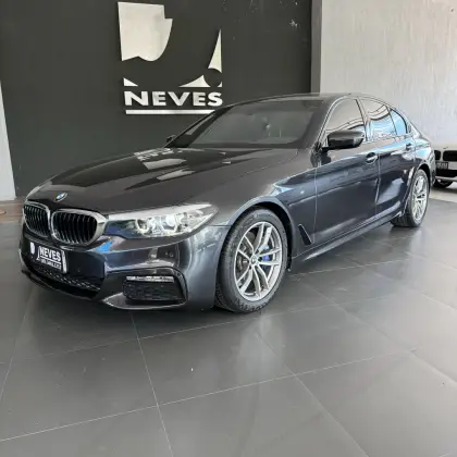 BMW 530i 2.0 16V TURBO GASOLINA M SPORT AUTOMÁTICO BMW 530i 2.0 16V TURBO GASOLINA M SPORT AUTOMÁTICO