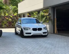 BMW 116i 1.6 1A11 16V TURBO GASOLINA 4P AUTOMÁTICO BMW 116i 1.6 1A11 16V TURBO GASOLINA 4P AUTOMÁTICO