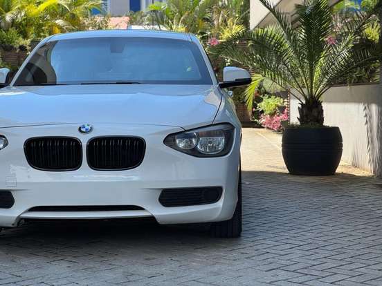 BMW-116i-1.6 1A11 16V TURBO GASOLINA 4P AUTOMÁTICO BMW-116i-2012