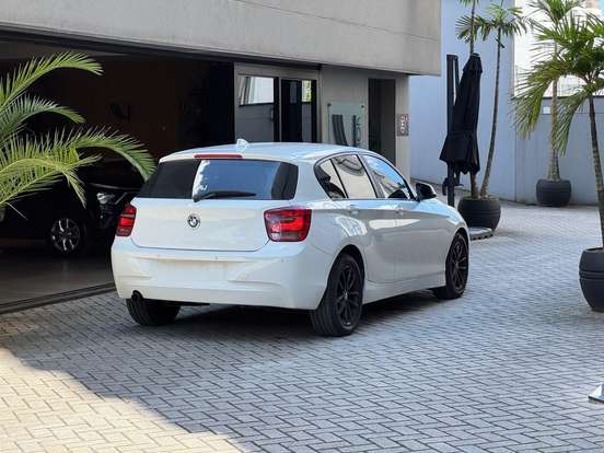 BMW-116i-1.6 1A11 16V TURBO GASOLINA 4P AUTOMÁTICO BMW-116i-2012