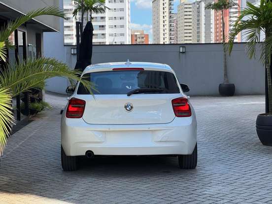 BMW-116i-1.6 1A11 16V TURBO GASOLINA 4P AUTOMÁTICO BMW-116i-2012