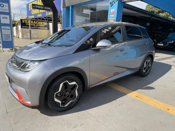 BYD DOLPHIN 44,9 KW ELÉTRICO BYD DOLPHIN 44,9 KW ELÉTRICO