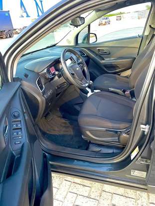 CHEVROLET-TRACKER-2019