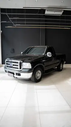 FORD F-250 3.9 XLT 4X2 CS DIESEL 2P MANUAL FORD F-250 3.9 XLT 4X2 CS DIESEL 2P MANUAL