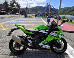 KAWASAKI NINJA ZX-4R KAWASAKI NINJA ZX-4R