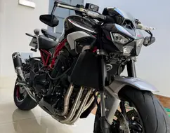 KAWASAKI Z900 KAWASAKI Z900