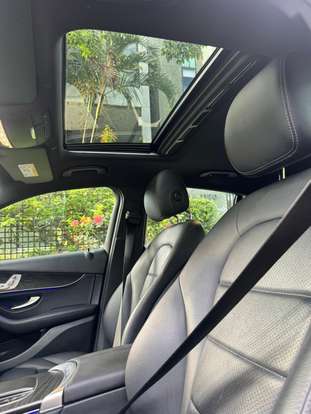 MERCEDES-BENZ-GLC 300-2019