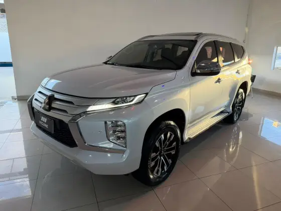 MITSUBISHI PAJERO SPORT 2.4 16V MIVEC TURBO DIESEL HPE AWD AUTOMÁTICO