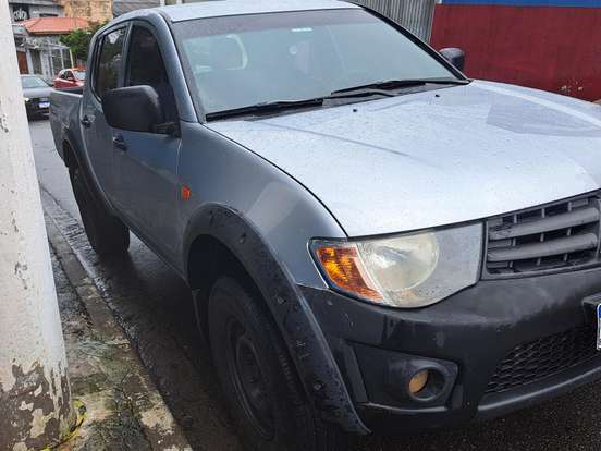 MITSUBISHI-L200 TRITON-2.4 16V TURBO DIESEL SPORT GL CD 4P 4X4 MANUAL MITSUBISHI-L200 TRITON-2018